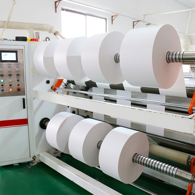 Etiketkany &ccedil;ap etmek &uuml;&ccedil;in Jumbo Roll 75 Mic termiki sintetiki &ouml;z-&ouml;z&uuml;ne &yacute;elme&yacute;&auml;n kagyz