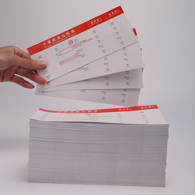 Tarjeta de papel t&eacute;rmico de 180-210g para etiqueta de billete de entrada de tarjeta de embarque de aerol&iacute;nea